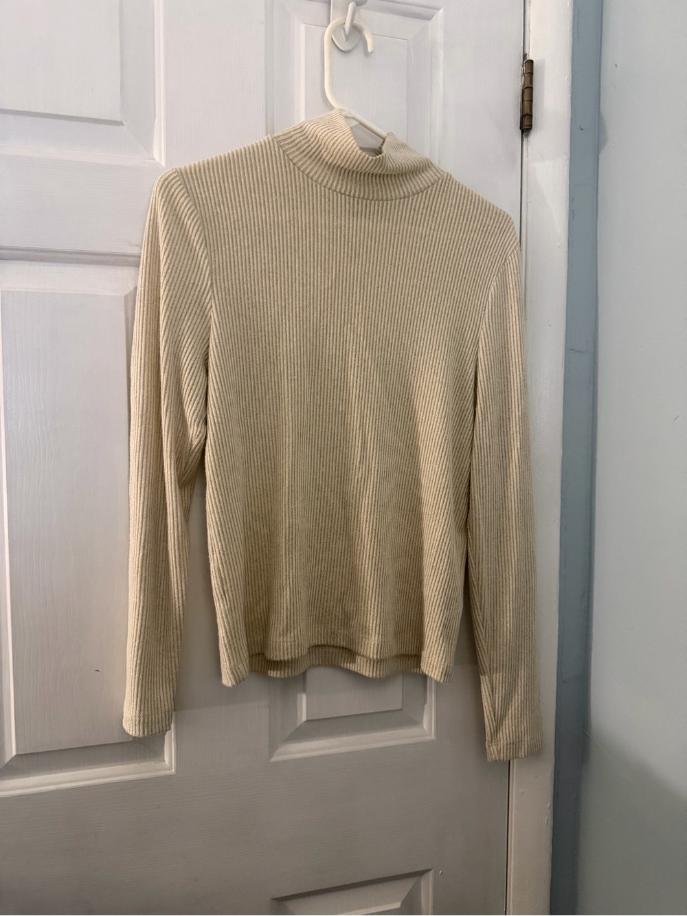 St. John Women’s L Cream Gold Metallic Ribbed Mock Neck Sweater